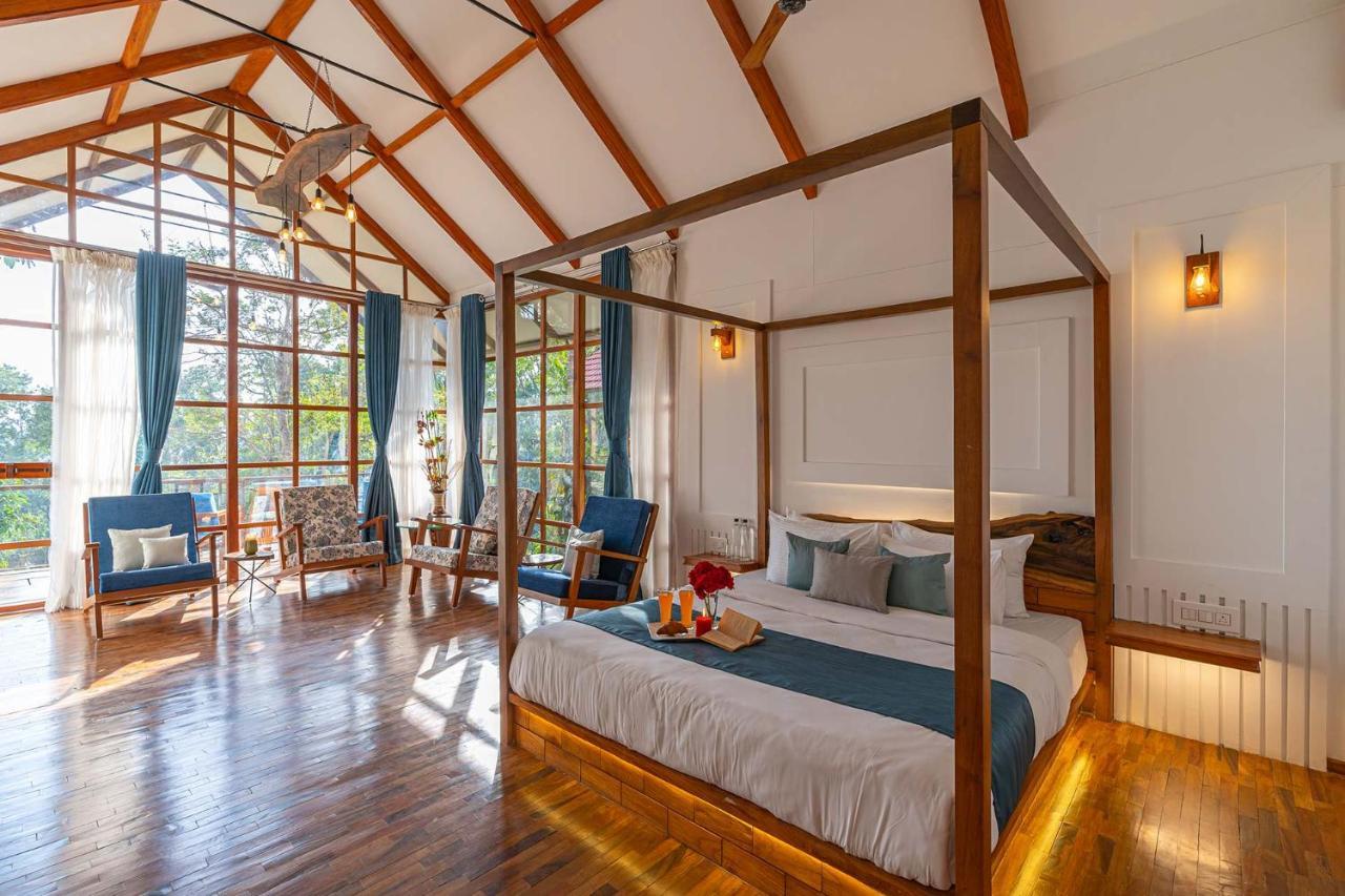 Stayvista At Cicada Chikmagalur 2Bhk Breakfast Included With Amazing View ภายนอก รูปภาพ